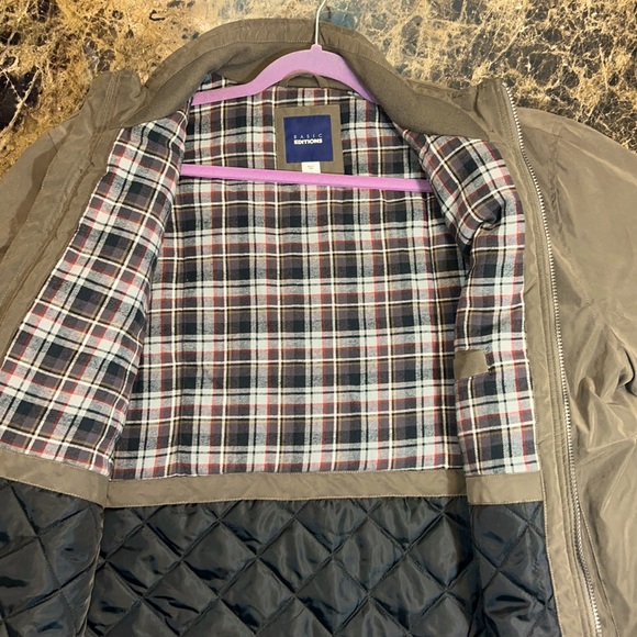 Basic Editions Light Weight Jacket - Picture 6 of 7